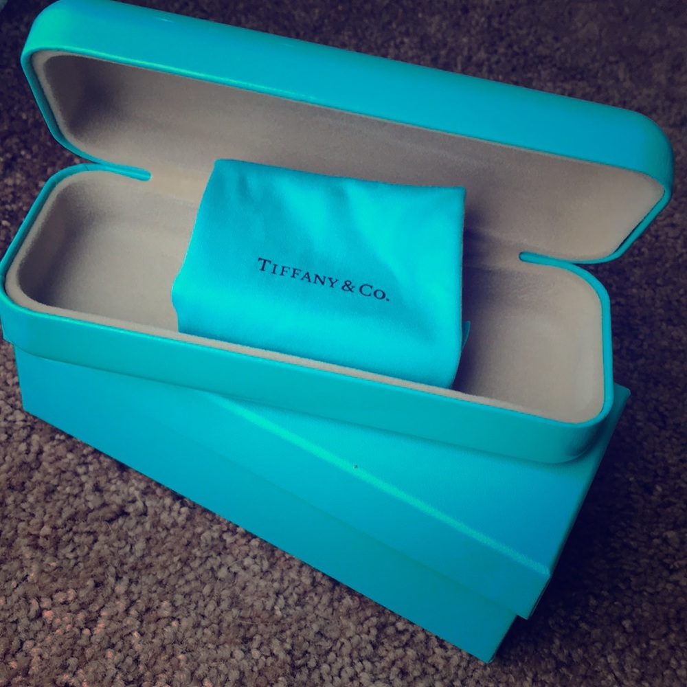 Glasses case